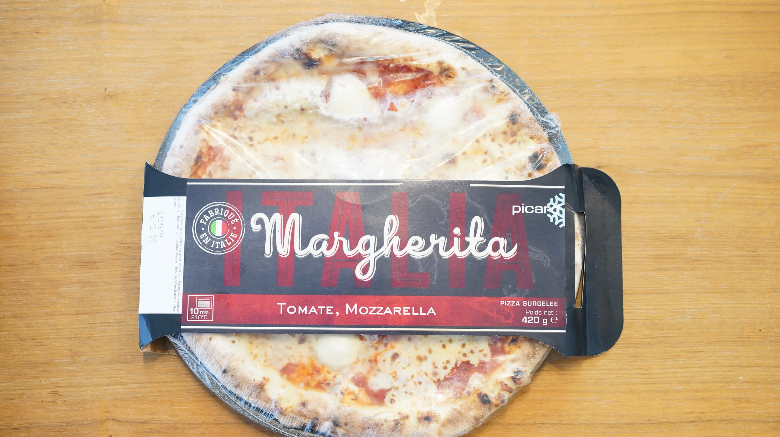ピカールのおすすめ冷凍食品「ピッツァ・マルゲリータ」のパッケージ写真