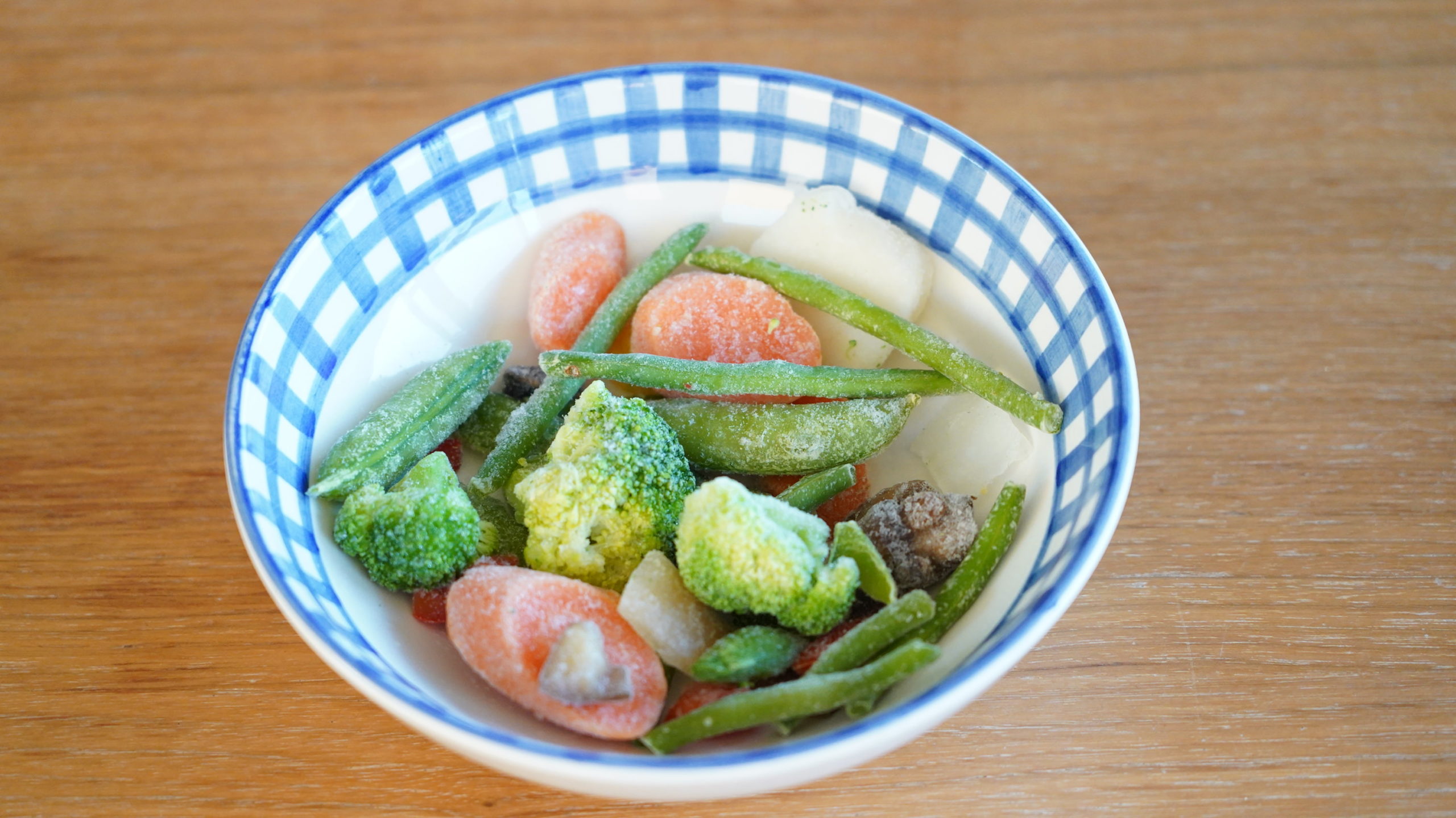 コストコの冷凍食品「ステアフライ・ベジタブルブレンド」が色鮮やかな様子の写真