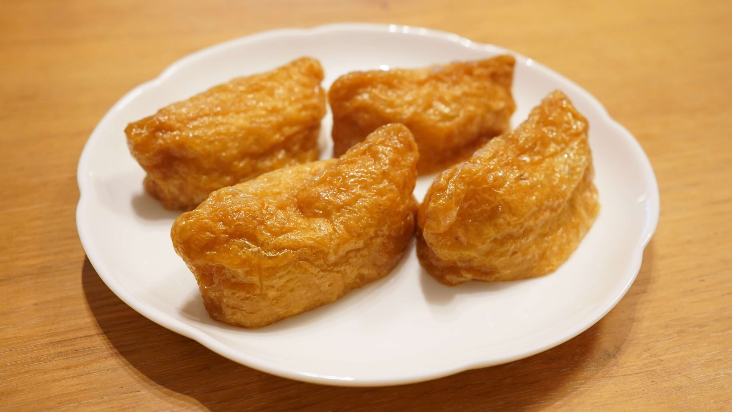 「ごはんの里」の冷凍食品「五目いなり寿司」の加熱後の写真