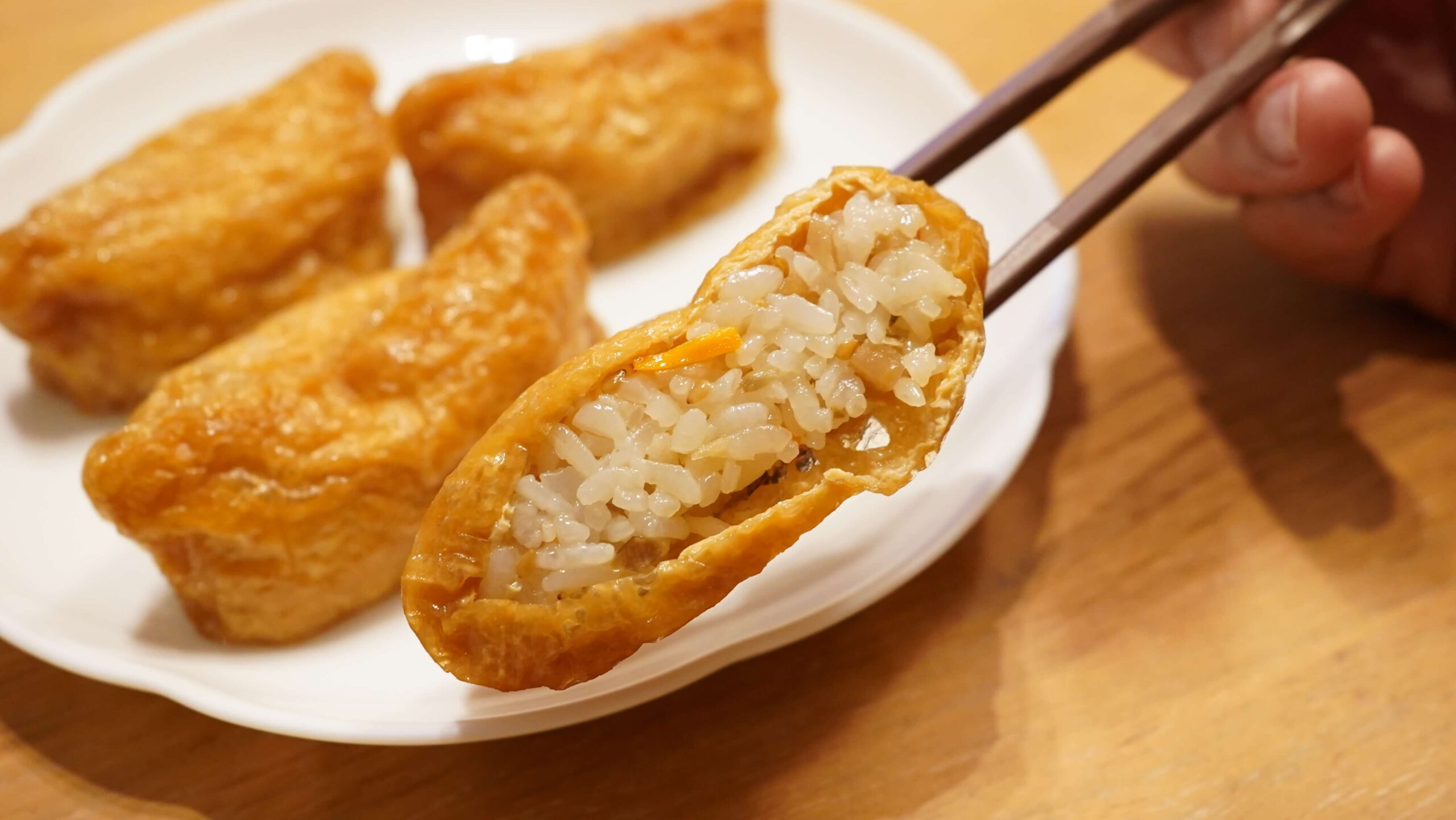「ごはんの里」の冷凍食品「五目いなり寿司」のお米の拡大写真